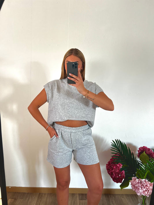 Ensemble Marie gris