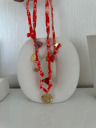 Collier tissu orange